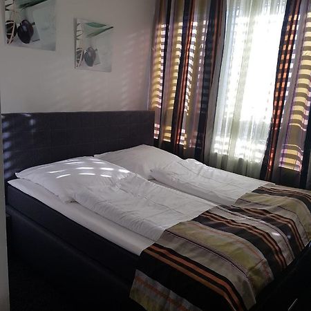 Hotel Wandsbek Amburgo Esterno foto