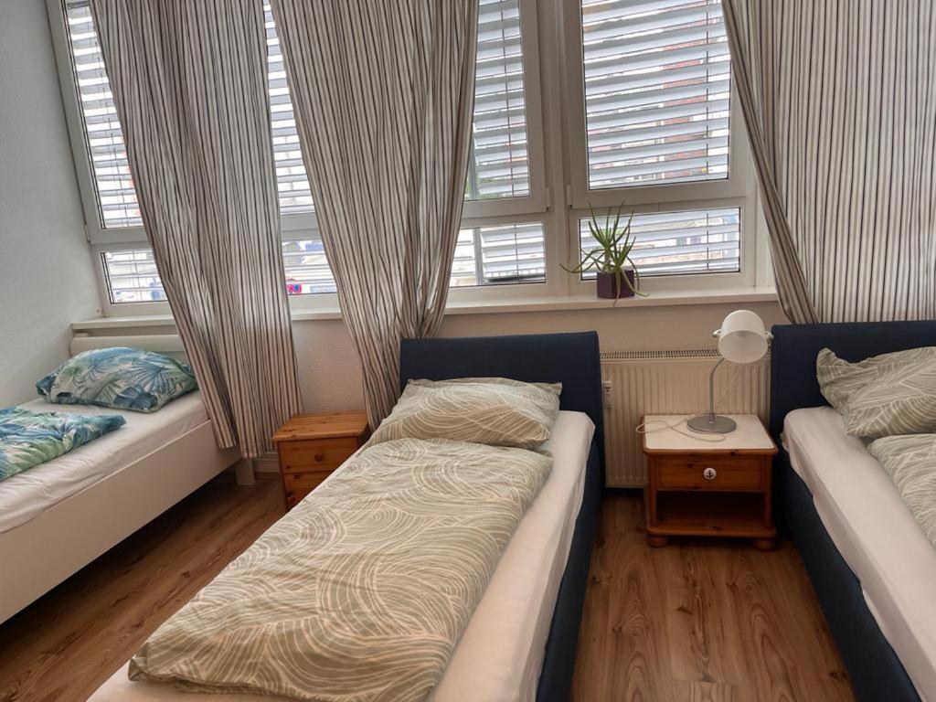 Hotel Wandsbek Amburgo Esterno foto