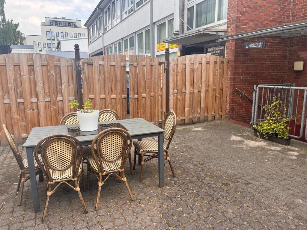 Hotel Wandsbek Amburgo Esterno foto