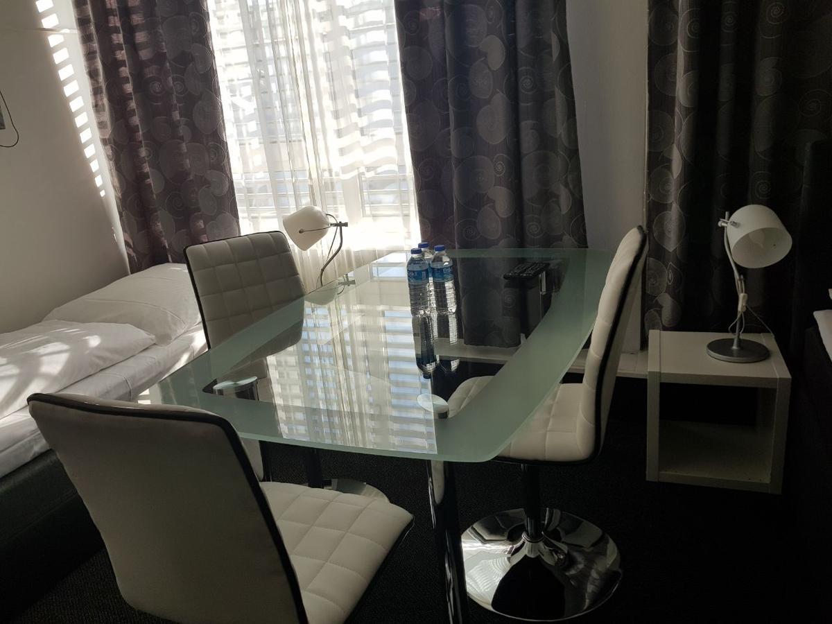 Hotel Wandsbek Amburgo Esterno foto