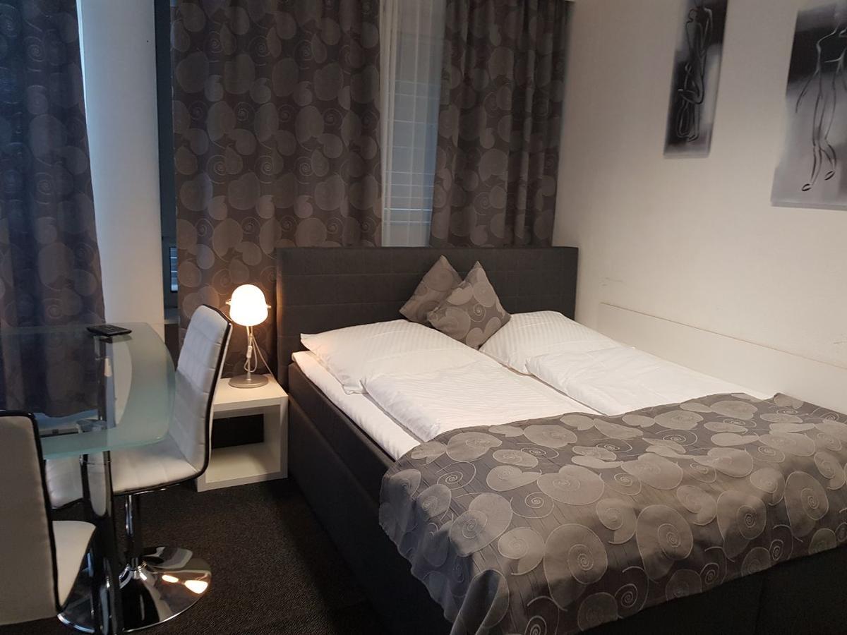 Hotel Wandsbek Amburgo Esterno foto