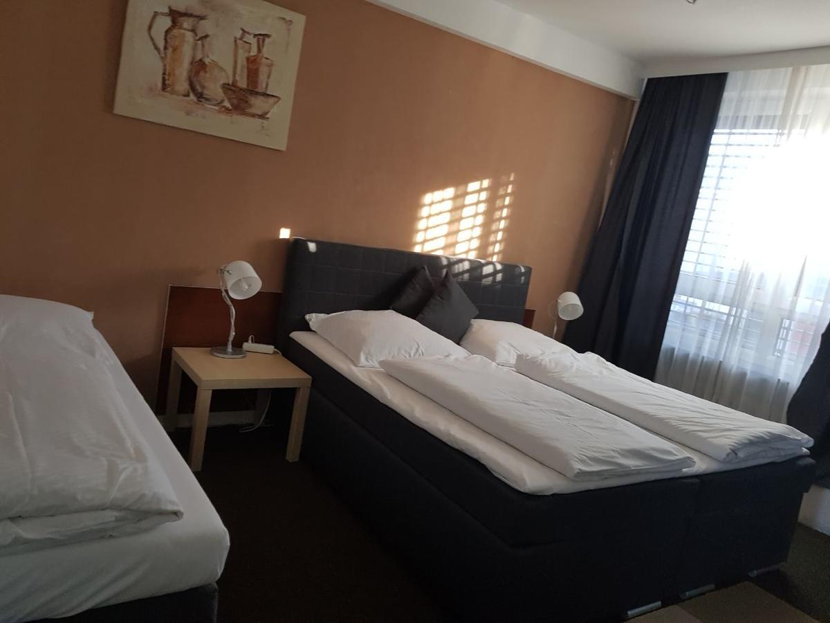 Hotel Wandsbek Amburgo Esterno foto