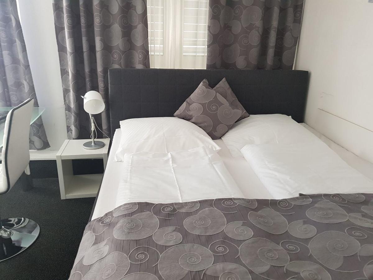 Hotel Wandsbek Amburgo Esterno foto